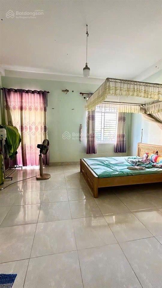 Bán nhà 75m2 , 3 tầng  xã bà điểm, hóc môn, đường 10m xe tải tránh, giá chỉ 5,5 tỷ
