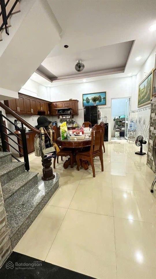 Bán nhà 75m2 , 3 tầng  xã bà điểm, hóc môn, đường 10m xe tải tránh, giá chỉ 5,5 tỷ