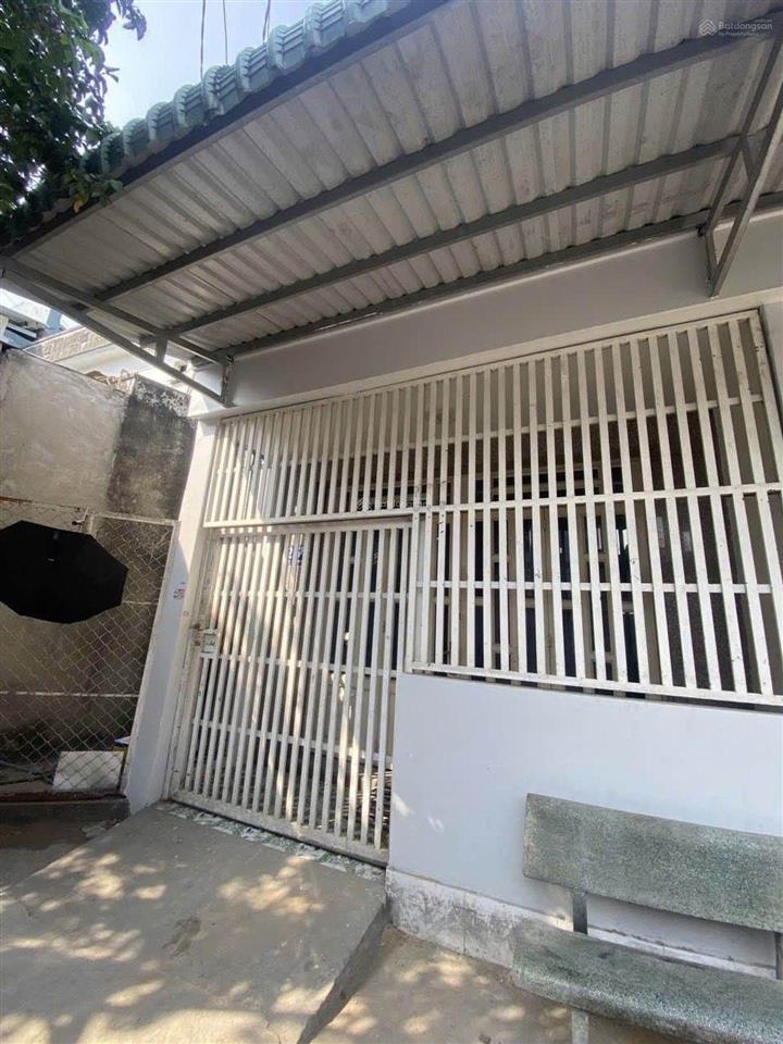 Bán nhà shr chỉ 2.6 tỷ, bà điểm, hóc môn, 4x12, cách ngã tư bà điểm 200m, nhà còn mới vào ở ngay