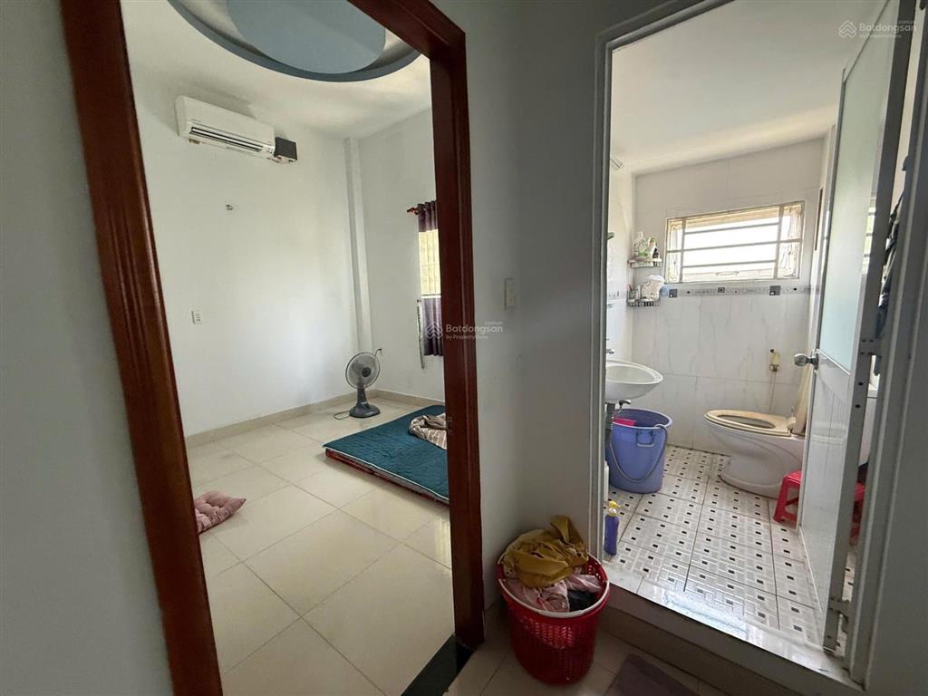 Bán nhà gần trần văn mười, hóc môn, 2 tầng, 5x18, hẻm xe tải, giá chỉ 4.65 tỷ tl