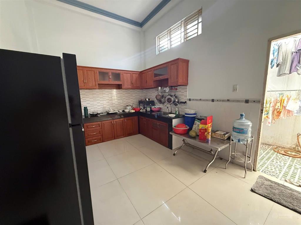 Bán nhà gần trần văn mười, hóc môn, 2 tầng, 5x18, hẻm xe tải, giá chỉ 4.65 tỷ tl