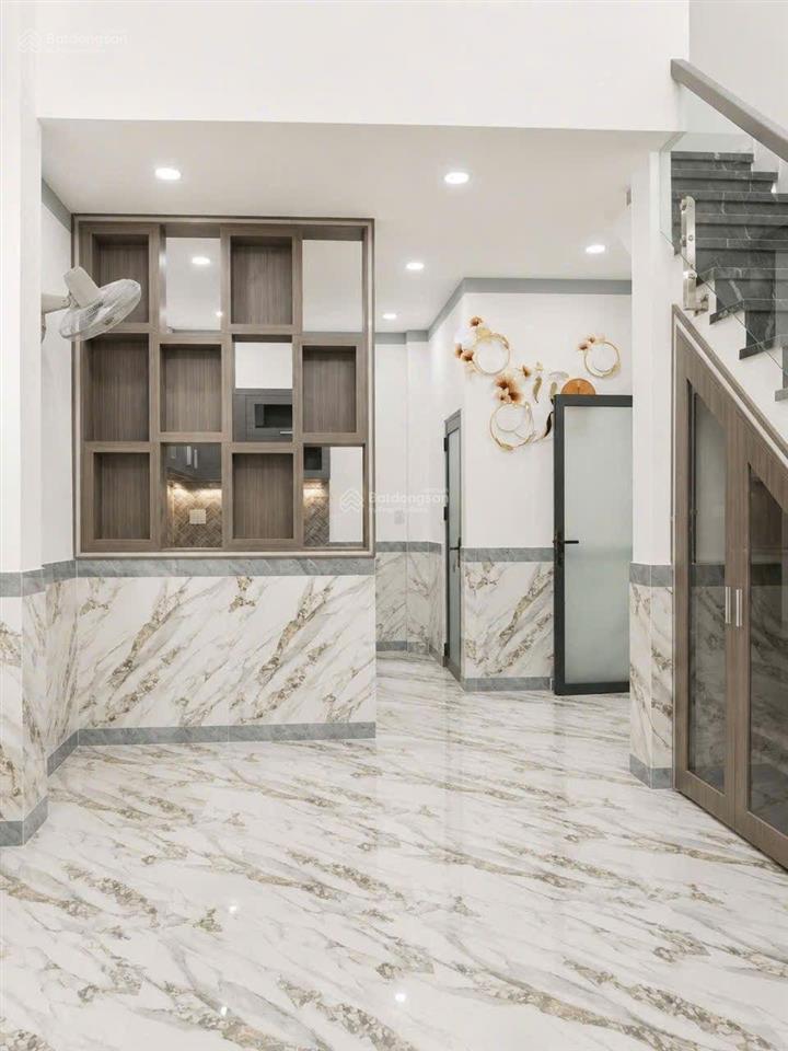 Nhà shr sd 110m2, gần trần văn mười, xã bà điểm, ngang lớn 6.8m, 2 tầng, hẻm xe hơi, giá 3.8 tỷ tl