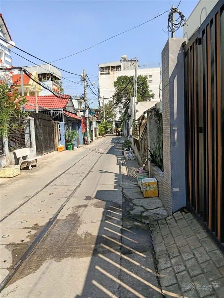 Bán đất 70m2 bà điểm 11 , đông lân , 1 xẹt đường nhựa vào , thông 5m . vị trí đẹp , giá chỉ 2.6ty