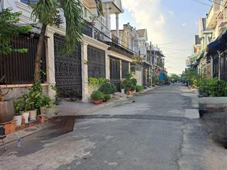 Bán nhà nguyễn thị thử, hóc môn, ngay trần văn mười vào xíu, 7x12, 2 tầng, giá 4,6 tỷ còn tl