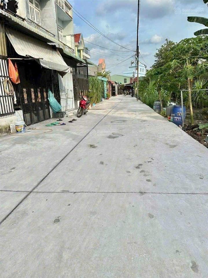 Bán lô đất thổ cư 5x20, đường 6m, gần chợ xuân thới thượng, giá 3,15 tỷ bớt lộc