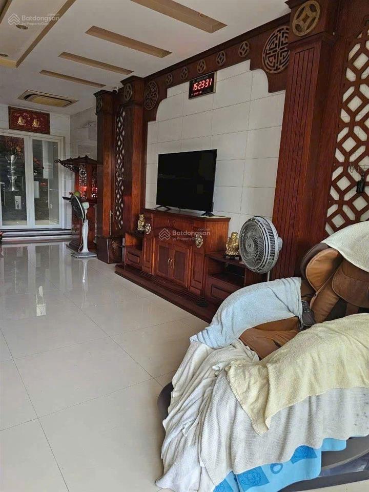 Bán nhà mặt tiền kinh doanh  3 tầng bà điểm  sát phan văn hớn  diện tích 5x20m, giá 8.15 tỷ