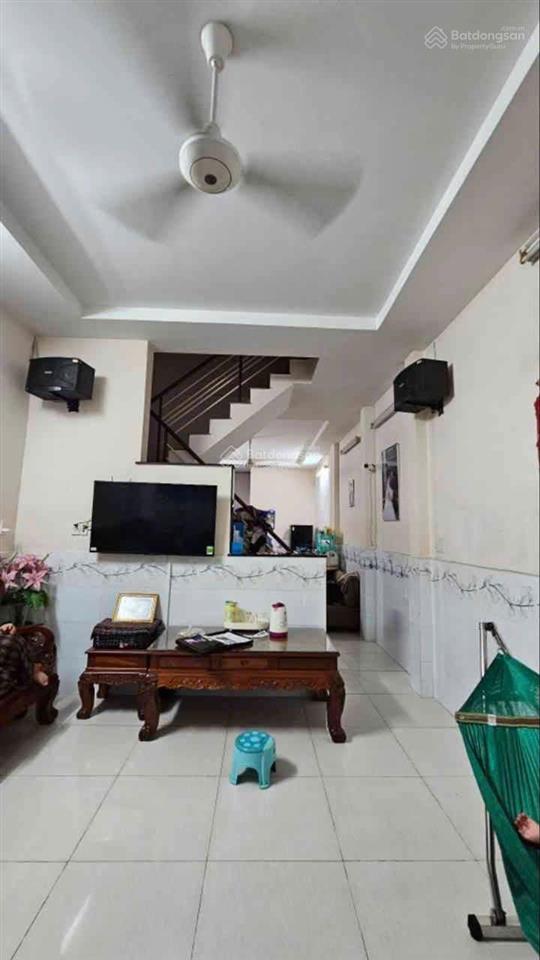Nhà 2 tầng btct, 4x18m, ô tô tới nhà, ngay chợ đại hải, bà điểm, hm, vị trí đẹp, chỉ 3.9 tỷ, còn tl