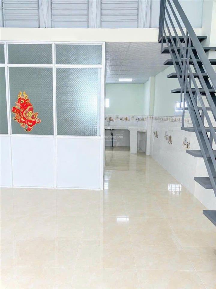 Chủ gấp bán nhà gần nhà thờ bùi môn ấp tân tiến, 4x12, hẻm 4m thoáng, giá chỉ 2.4 tỷ, shr