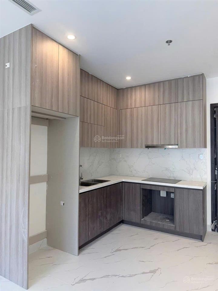 Hot, cần bán căn 1pn+ opus giá tốt view thoáng  tặng nội thất  0935 448 ***