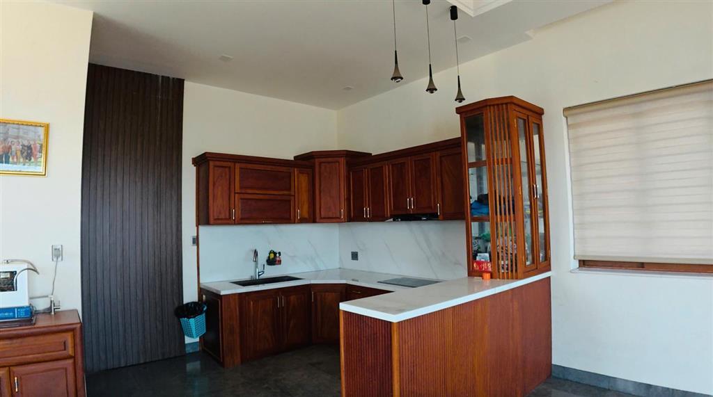 Cần bán gấp nhà 6 tầng mặt tiền quốc lộ 1a gần ngay bv thánh tâm trung tâm làng nghề gỗ hố nai