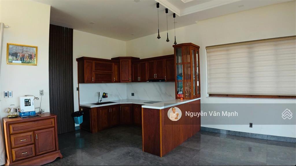 Cần bán gấp nhà 6 tầng mặt tiền quốc lộ 1a gần ngay bv thánh tâm trung tâm làng nghề gỗ hố nai