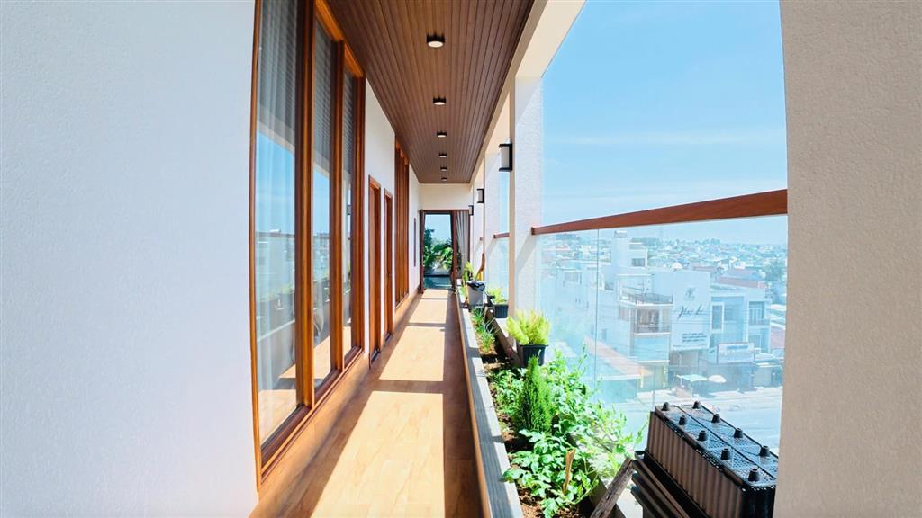 Cần bán gấp nhà 6 tầng mặt tiền quốc lộ 1a gần ngay bv thánh tâm trung tâm làng nghề gỗ hố nai