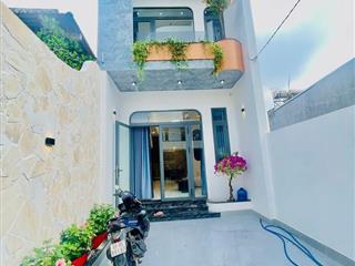 Nhà 1 trệt 1 lầu hoàn công p. hố nai (long bình mới) ngay giáo xứ lộc lâm hơn 3 tỷ, sân xe hơi