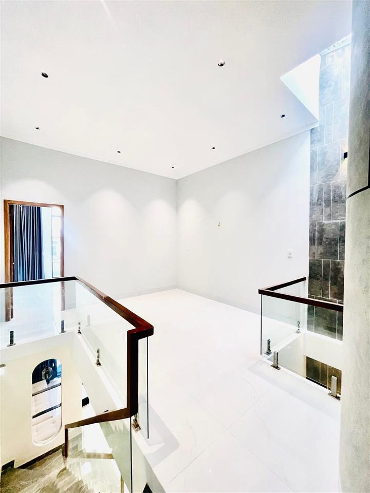 Nhà 1 trệt 1 lầu hoàn công p. hố nai (long bình mới) ngay giáo xứ lộc lâm hơn 3 tỷ, sân xe hơi