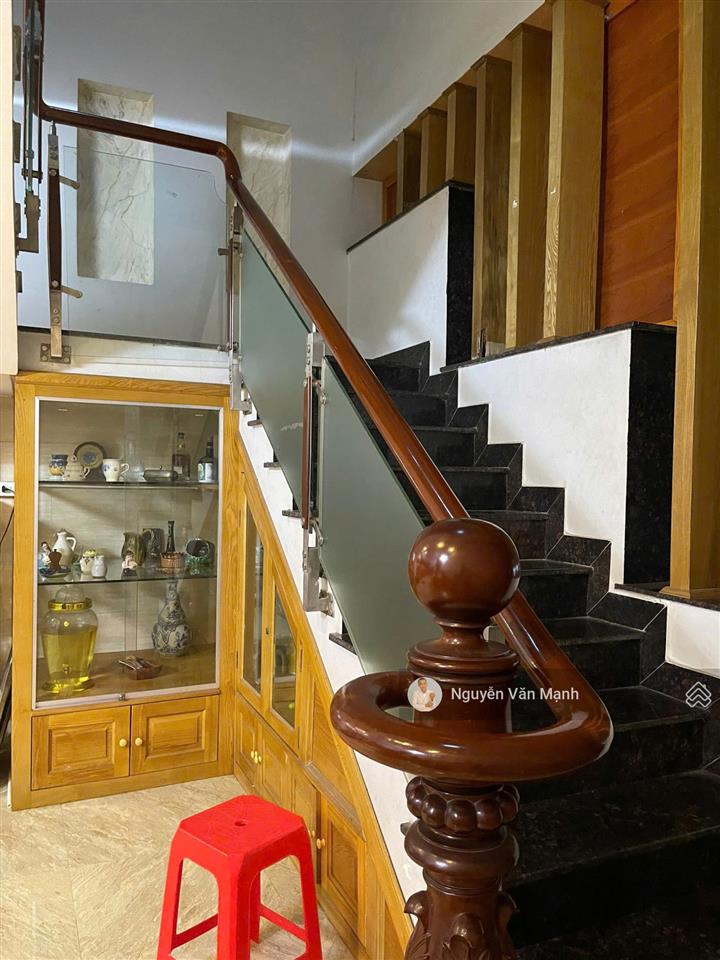 Cần bán nhà 2 lầu mua bán kinh doanh ở kdc b5 tân hiệp, biên hoà cách đường nguyễn ái quốc hơn 100m