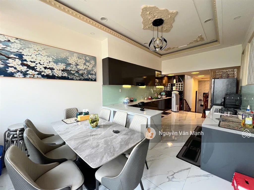 Cần bán nhà 2 lầu mua bán kinh doanh ở kdc b5 tân hiệp, biên hoà cách đường nguyễn ái quốc hơn 100m