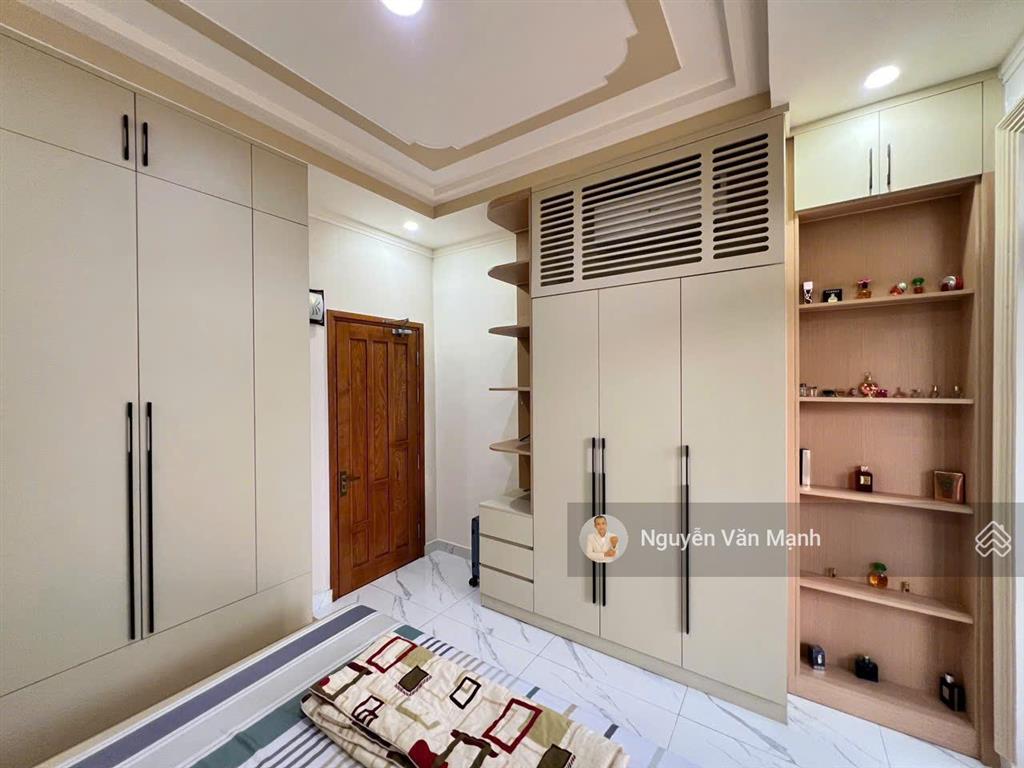 Cần bán nhà 2 lầu mua bán kinh doanh ở kdc b5 tân hiệp, biên hoà cách đường nguyễn ái quốc hơn 100m