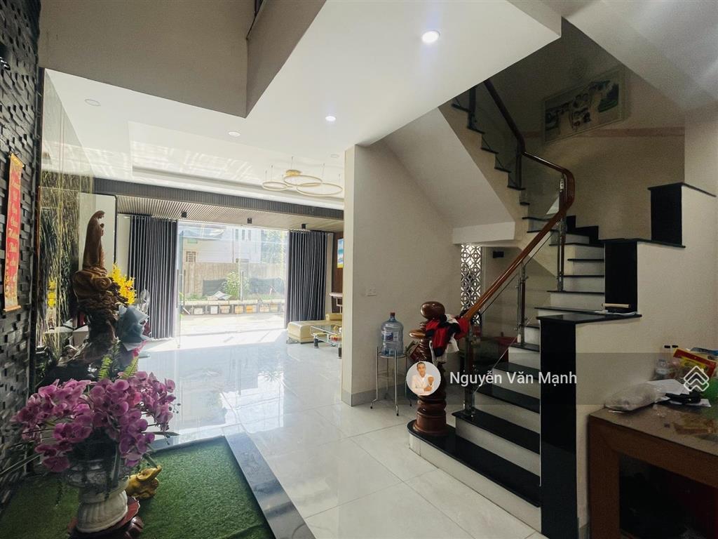 Cần bán nhà 1 trệt 3 lầu kdc tín nghĩa tân biên gần ngay chợ đầu mối gỗ tây hố nai | có gara ô tô