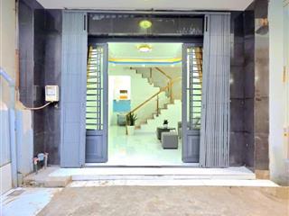 Bán nhà đsh hẻm 1886 đường htp nhà bè, dt 4,2x9m, xd 1trệt 1lầu, tk 2 pn 2wc giá 2 tỷ 039  huy