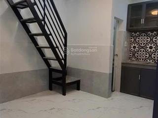 Bán nhà hẻm 176 đường nguyễn thị thập q7. dt 3m x 4m. xd 1 trệt 1 lầu 1wc giá 689 tr  0965 004 ***