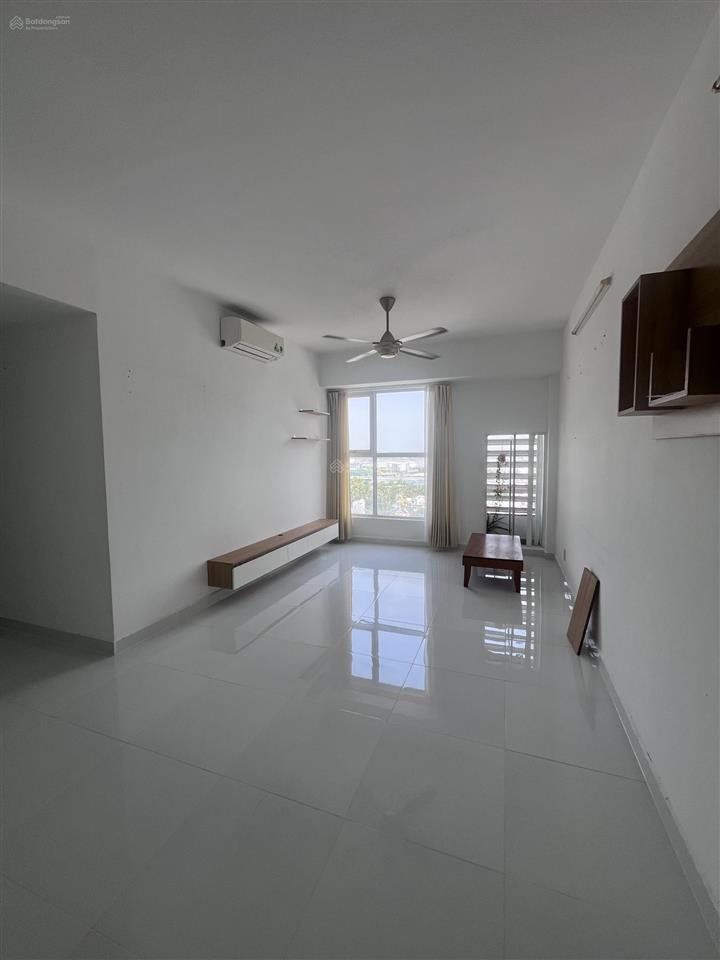 Cần bán căn hộ sài gòn mới đường htp nhà bè. dt 93m2 tk 3pn 2wc giá 2tỷ750.  0965 004 *** mr huy