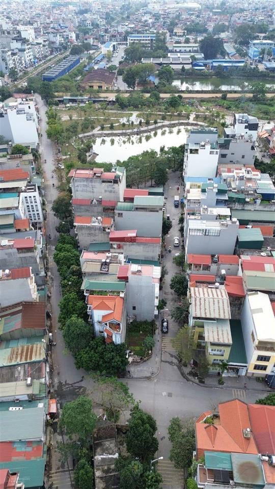 Bán gấp lô góc khu tái định cư thượng thanh, ở sướng, mua đầu tư, kinh doanh bao lời