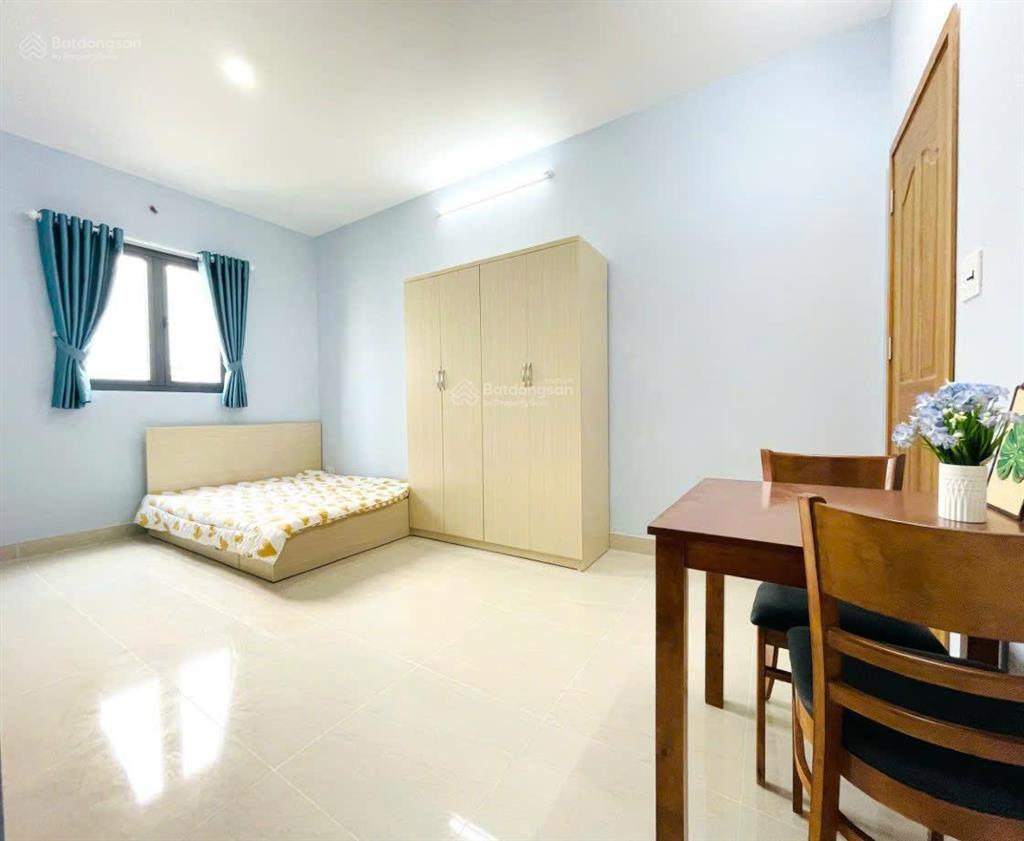 Phòng cửa sổ 30m2 full nội thất 575 cách mạng tháng 8, quận 10