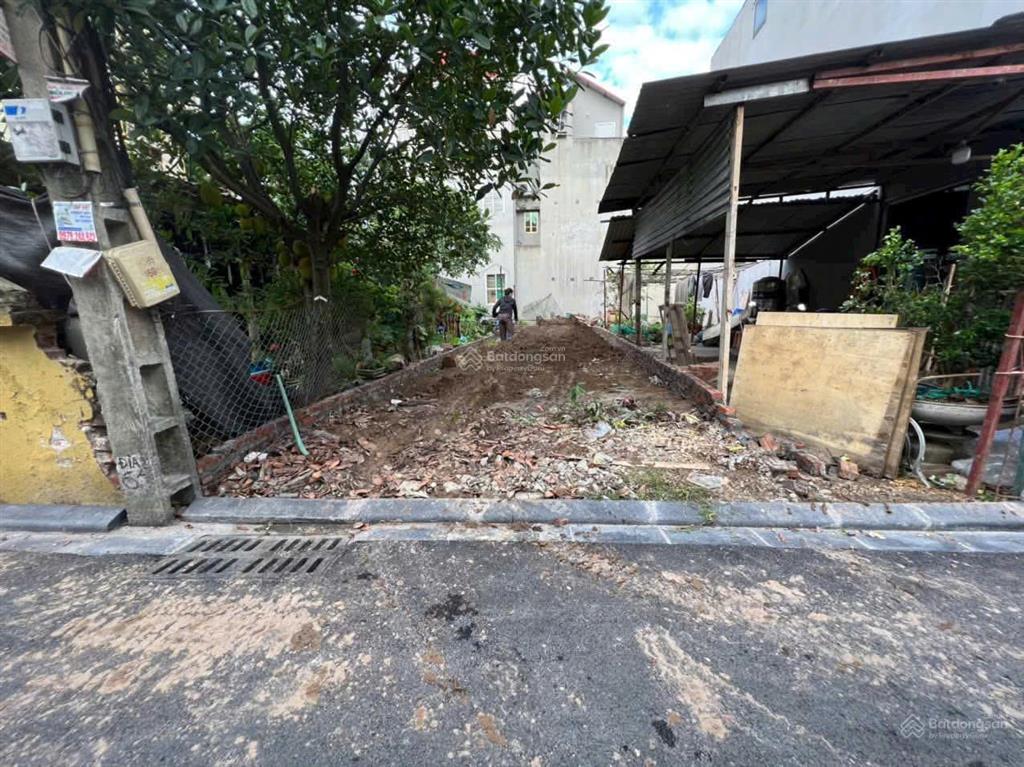 Bán đất tại thôn đoài, 73 triệu / m2, 67 m2, mặt tiền 4m, pháp lý đầy đủ