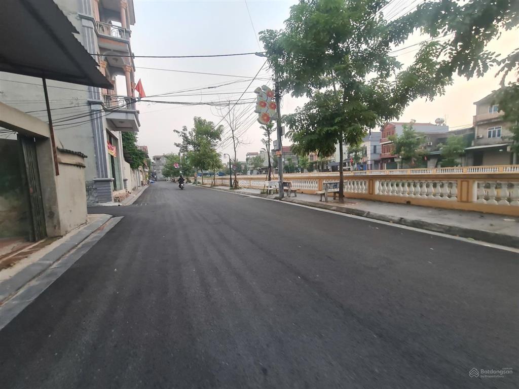 Bát 80m2 đất ra gần hồ điều hòa đình tràng  dục tú  đông anh, 3,6 tỷ đồng