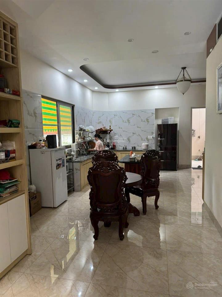 Gia đình cần bán biệt thự mới đẹp đường nguyễn thị minh khai gần bãi sau giá thiện chí 19.2 tỷ