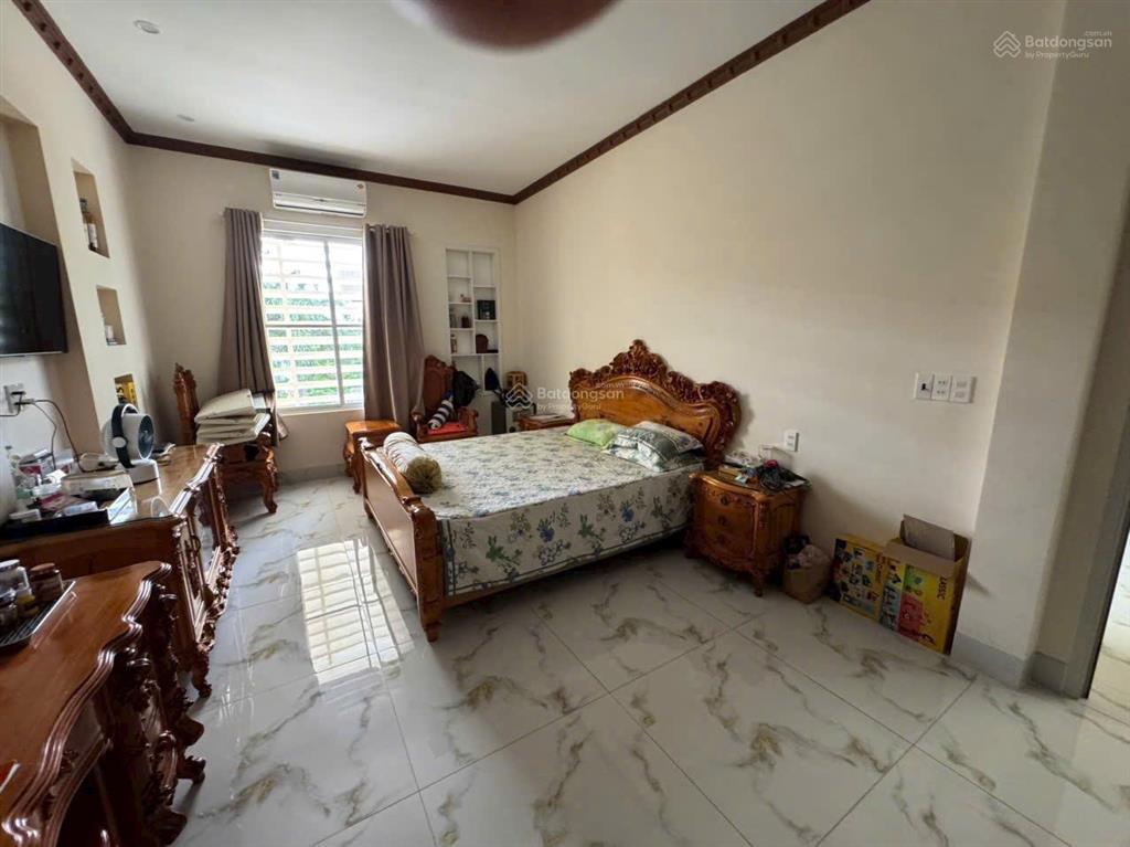 Gia đình cần bán biệt thự mới đẹp đường nguyễn thị minh khai gần bãi sau giá thiện chí 19.2 tỷ