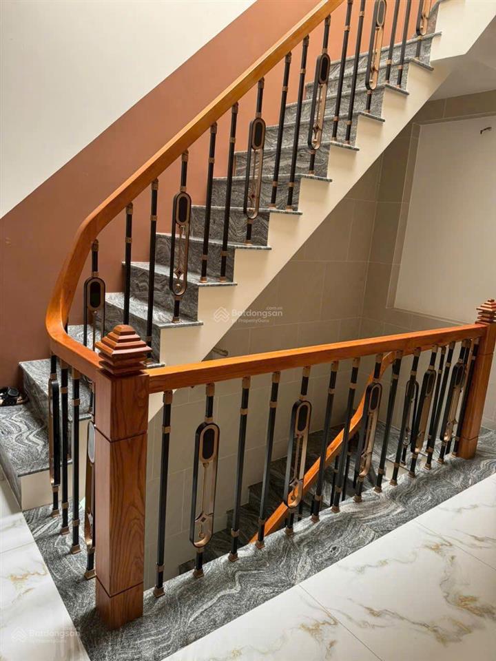 Gia đình cần bán biệt thự mới đẹp đường nguyễn thị minh khai gần bãi sau giá thiện chí 19.2 tỷ