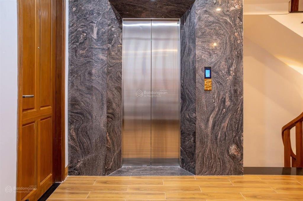 Bán khách sạn mới đẹp mặt tiền đường phan chu trinh biển bãi sau shr 180 m2 giá 33.5 tỷ tl