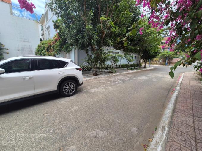 Bán đất biệt thự lô góc 2 mặt tiền còn sót lại 8x20m cách biển bãi sau 300m, giá 21 tỷ