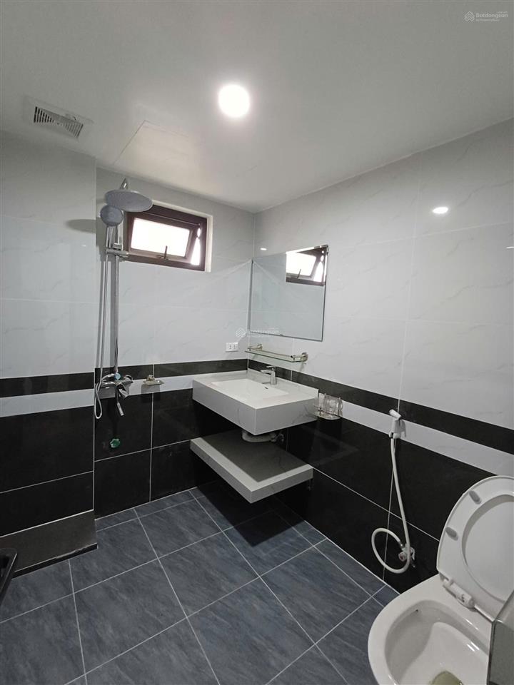 Nhà đẹp gần dự án vin cao viên  xây độc lập 4t ô tô đỗ gần giá đang tốt nhất khu vực chỉ 2.84 tỷ