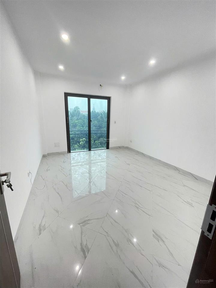 Nhà đẹp xây mới gần cầu tân phú dt45m*4t ôtô con lùi cửa, gần ủy ban, trường, chợhướng nam mát mẻ