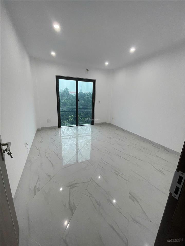 Nhà đẹp xây mới gần cầu tân phú dt45m*4t ôtô con lùi cửa, gần ủy ban, trường, chợhướng nam mát mẻ