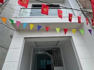 Hoa hậu vân côn  nhà xây độc lập dt rộng 52m*4t gần trường, chợ, ủy ban..ngõ thoáng ô tô đỗ gần