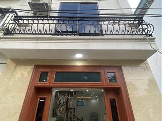 Em bán căn độc lập ngay sát hồ điều hòa đông la và vành đai 4 với dt48m*3t ô tô đỗ cách 1 nhà