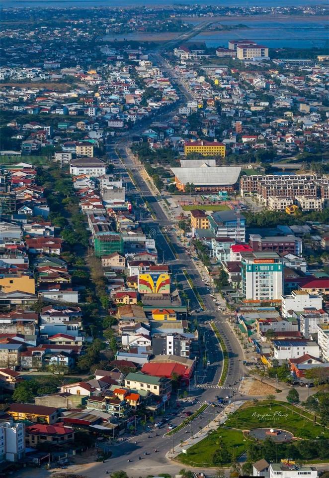 Nhà mặt tiền đường 36m phạm văn đồng, ngang 12m