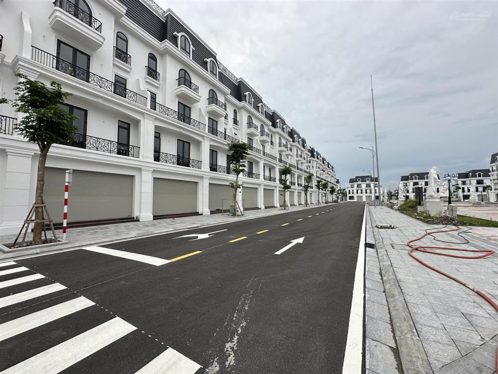 Chỉ 8 tỷ sở hữu căn shophouse đáng mua nhất phân khu river park | hoàng huy green river