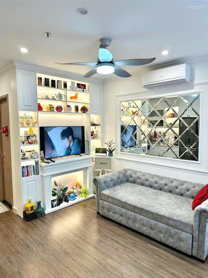Em bán giá thật 2 căn studio 31m, 2tỷ230 và căn 1pn+ 43m, 2tỷ950 vinsmart giá bán gấp tuần này