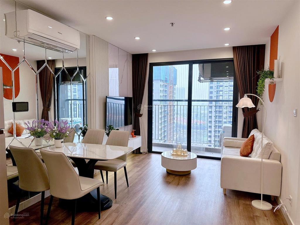 Mình chính chủ bán lỗ 1pn+1, 43m, 2 tỷ 630 cùng 01 căn stu 31.8m, 2tỷ (full đồ mới 100%) vin smart