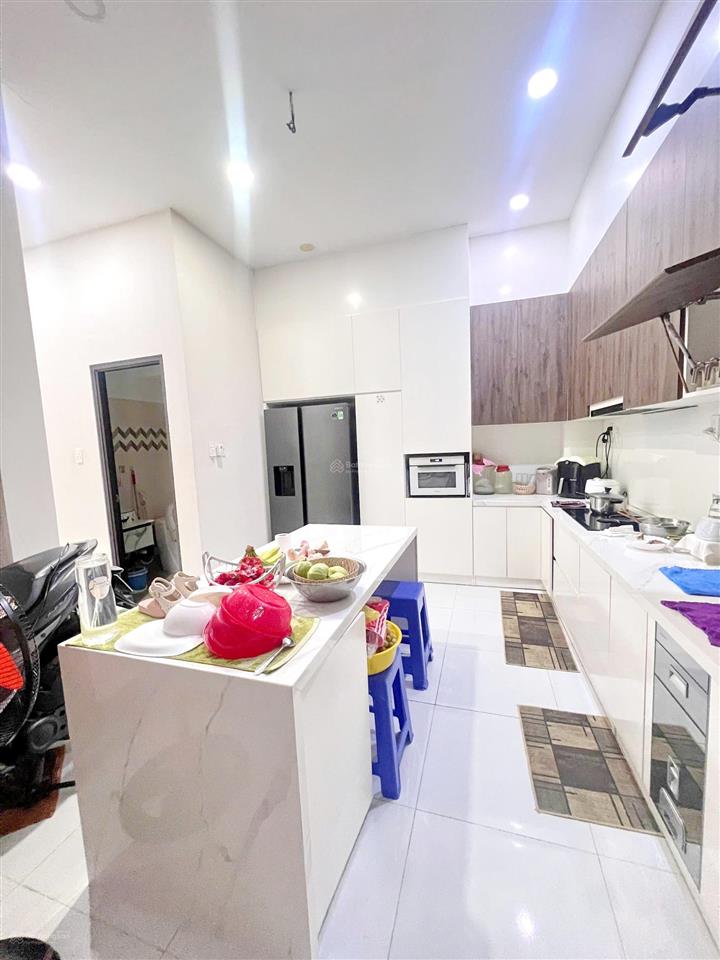 Nhà 4 tầng 4pn nh 6m gần tttm parc mall  bệnh viện quận 8  chợ phạm thế hiển