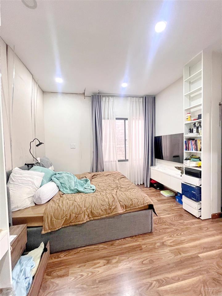 Nhà 4 tầng 4pn nh 6m gần tttm parc mall  bệnh viện quận 8  chợ phạm thế hiển