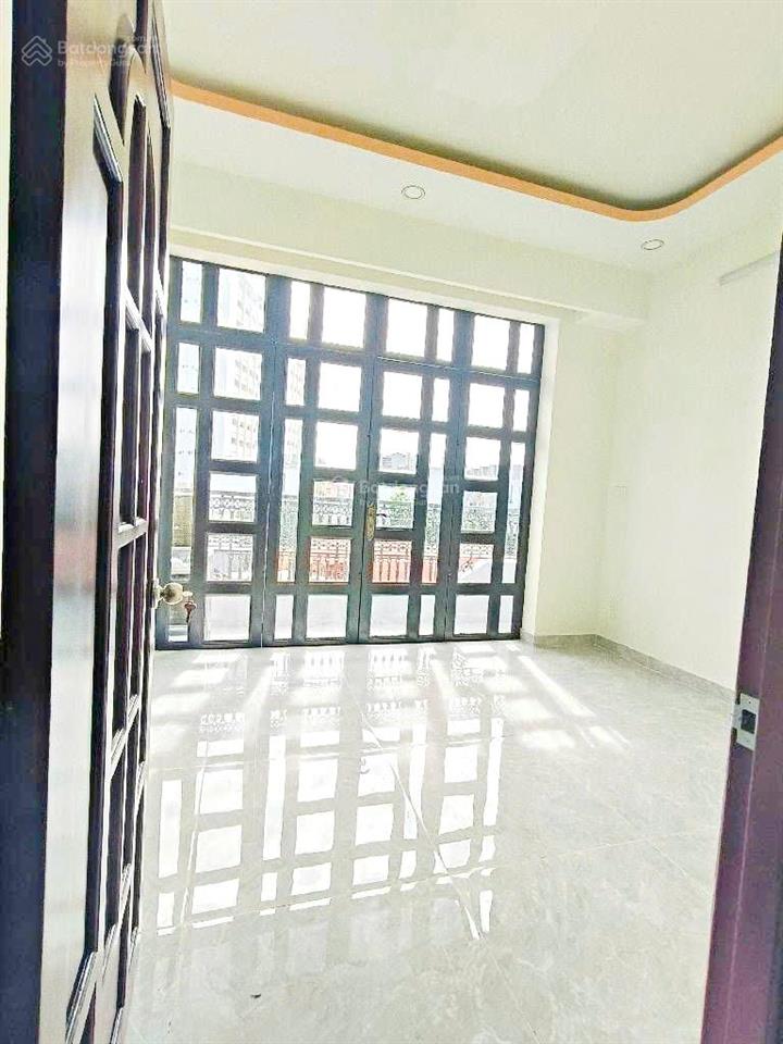 Nhà 4 tầng (4.7x10m)  gần tttm parc mall  chợ phạm thế hiển quận 8