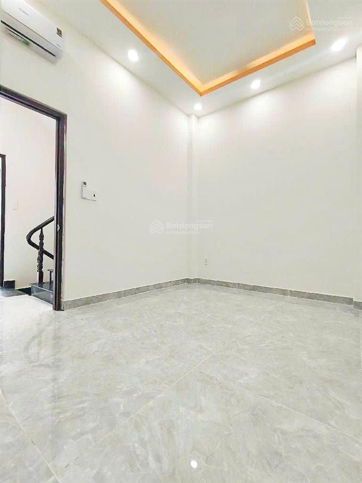 Nhà 4 tầng (4.7x10m)  gần tttm parc mall  chợ phạm thế hiển quận 8