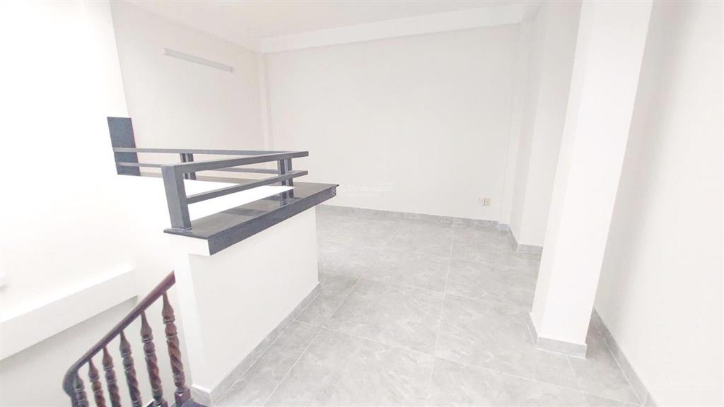 Nhà 4 tầng (4.7x10m)  gần tttm parc mall  chợ phạm thế hiển quận 8