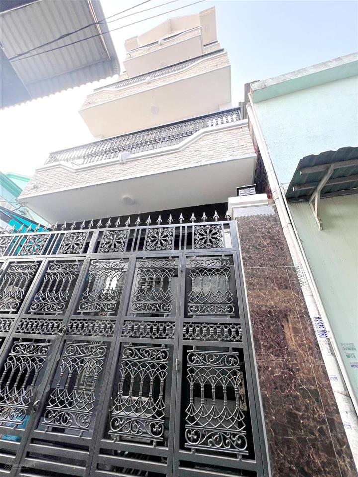 Nhà 4 tầng (4.7x10m)  gần tttm parc mall  chợ phạm thế hiển quận 8