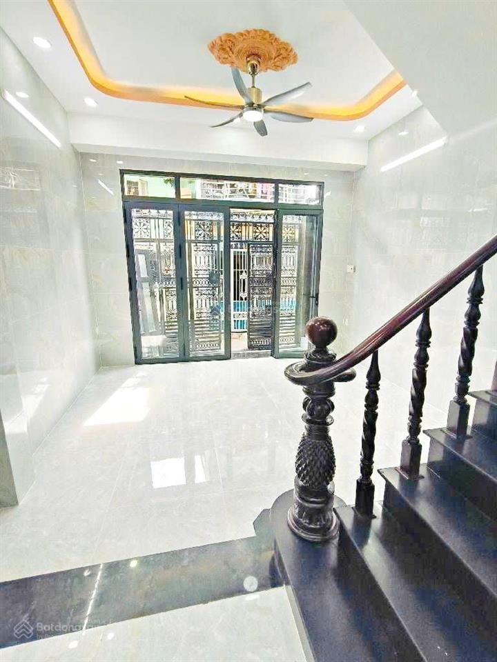 Nhà 4 tầng (4.7x10m)  gần tttm parc mall  chợ phạm thế hiển quận 8